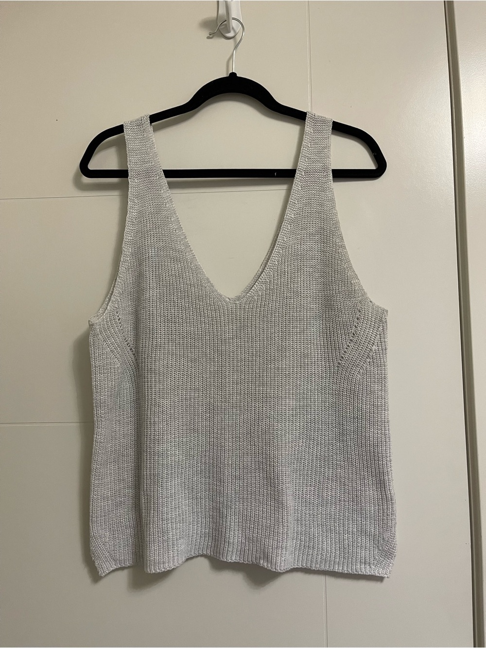 Gentle Fawn Light Gray V-Neck Knit Tank